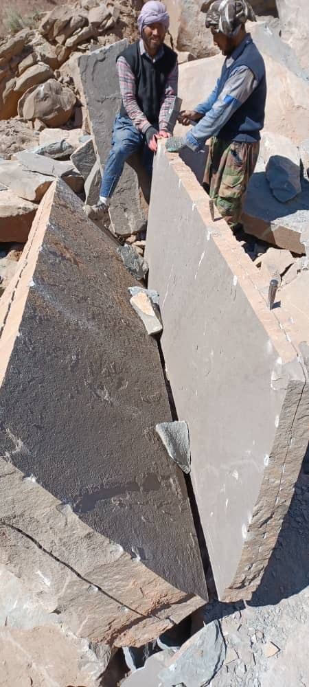 معدن سنگ لاشه دماوند :؛ فروش سنگ لاشه ورقه ای