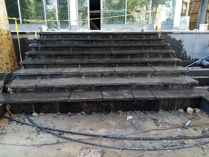 اجرای پله با سنگ لاشه میگون 