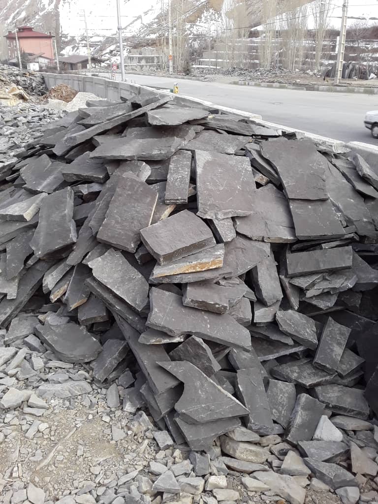 فروش سنگ لاشه ÷= قیمت هر متر سنگ مشکی میگون