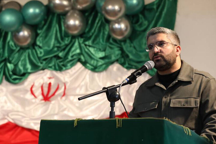 دهه فجر با یاد شهیده دانش‌آموز در منطقه ۱۳ آغاز شد