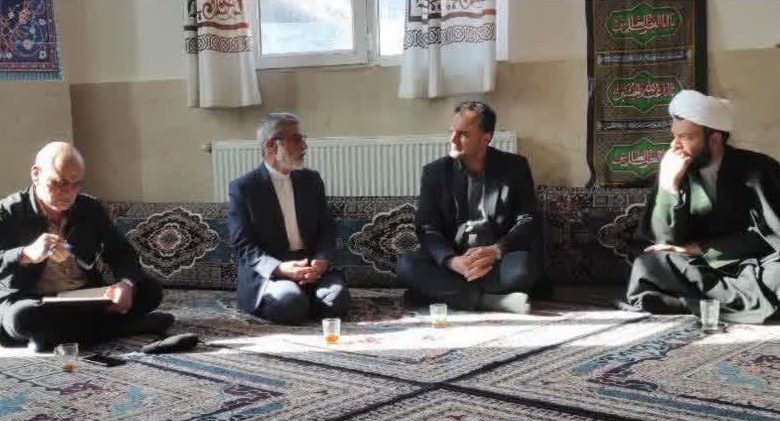 نشست بررسی مشکلات روستای وادان شهرستان دماوند/ توسعه روستایی، بهداشت و سلامت مورد بحث و گفتگو قرار گرفت