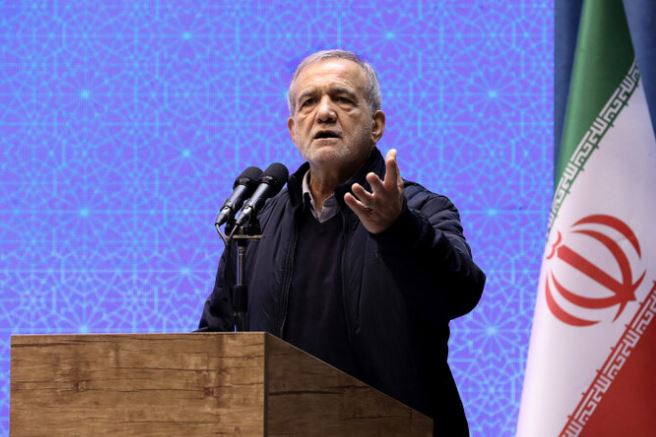 اعتماد به مردم، کلید حل مشکلات کشور است