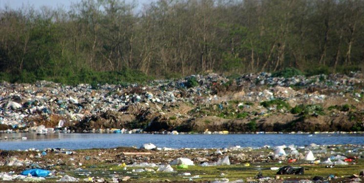 جمع آوری ۲ تن زباله از حاشیه رودخانه کن در بخش کهریزک