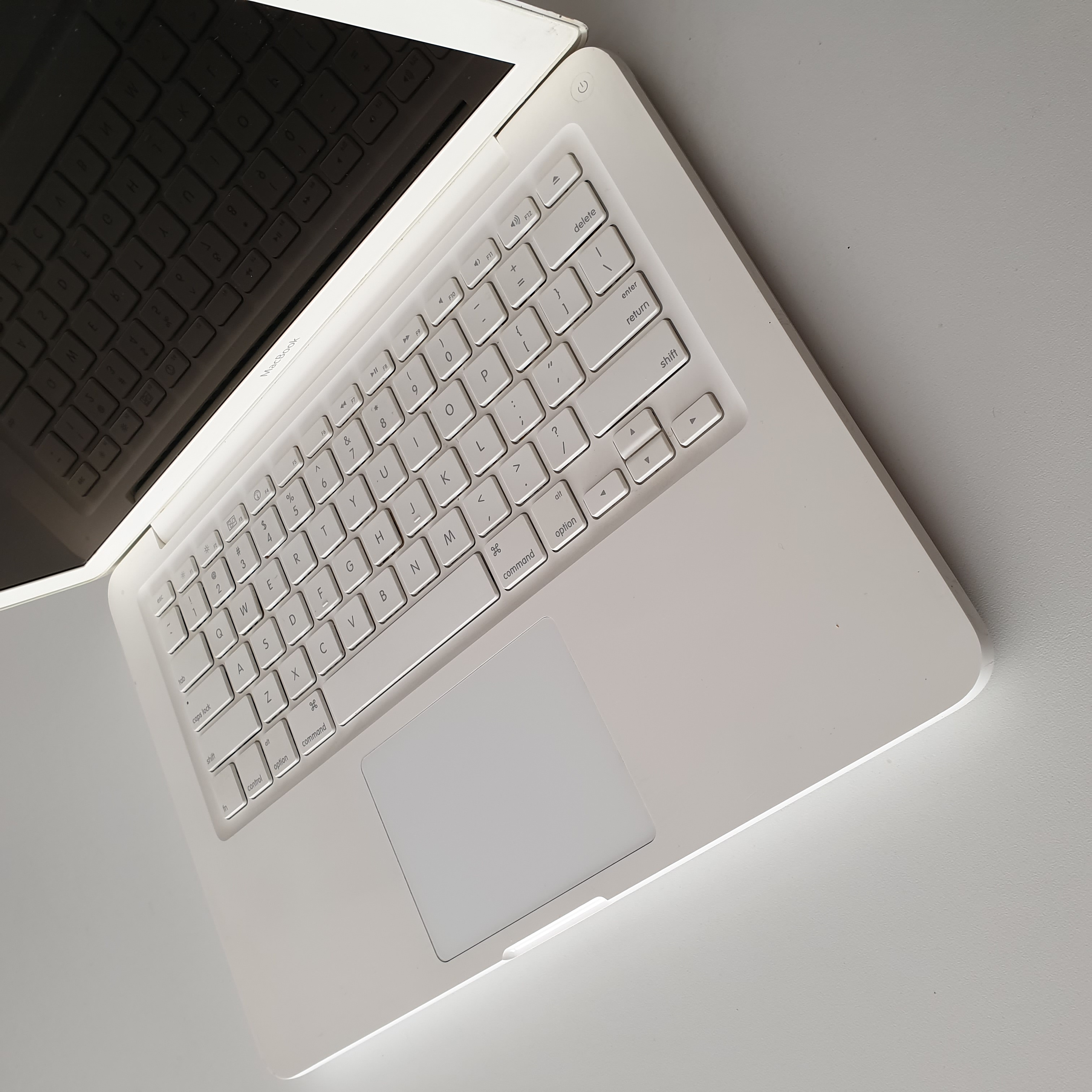 لپ تاپ اپل ۱۳۴۲MACBOOK 1342 مکبوک