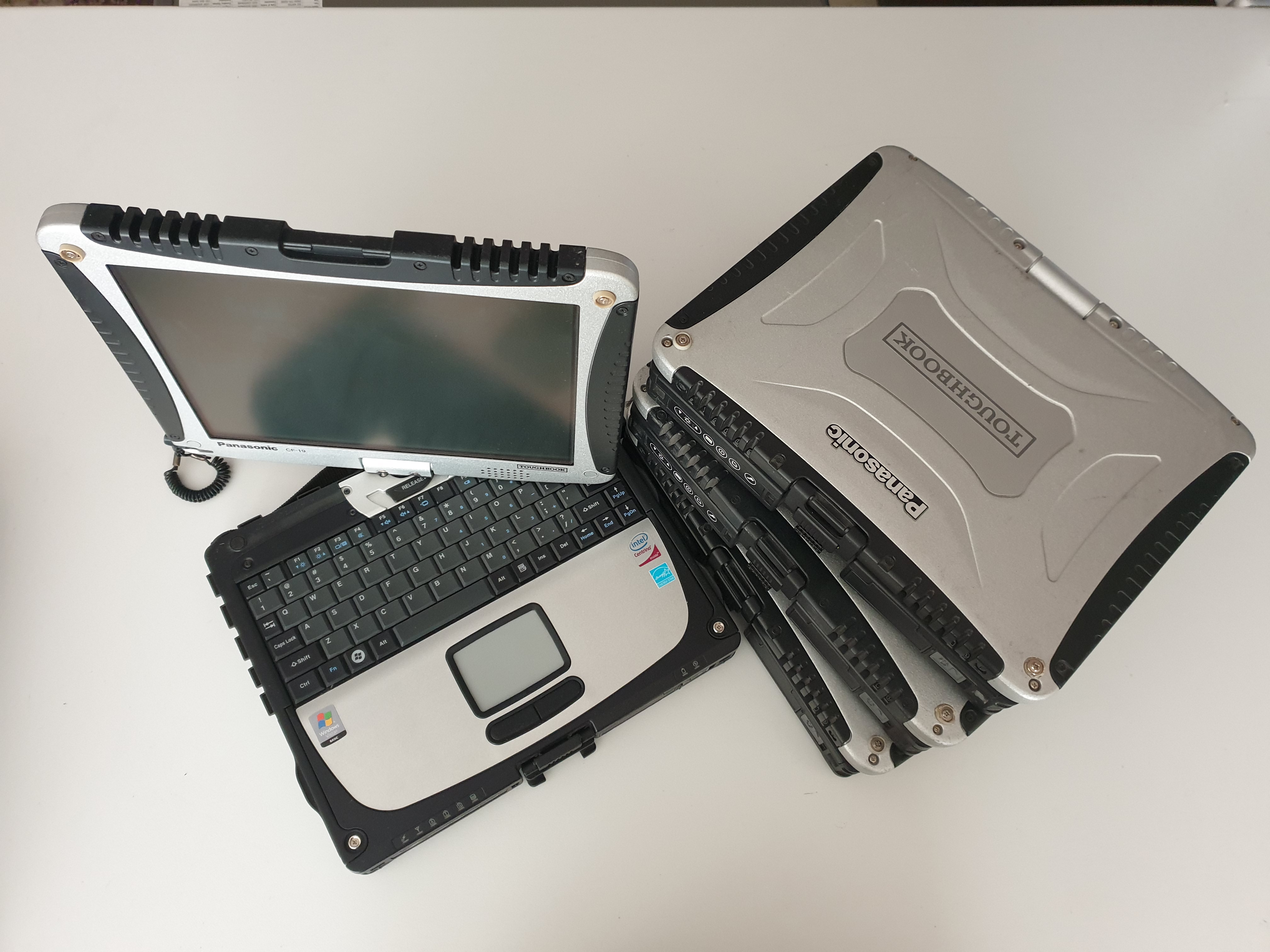 لپتاپ، تبلت ستبر و نظامی پاناسونیک، تمام ژاپنی «Panasonic Toughbook C-19»