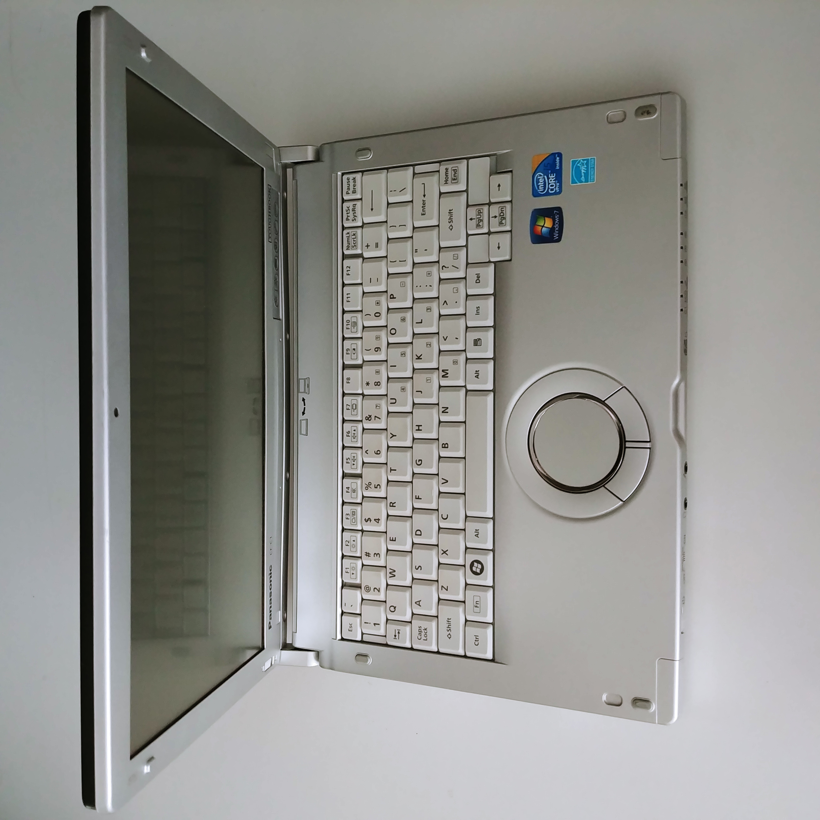 لپ تاپ مقاوم از برند فوق معتبر پاناسونیک   لپ تاپ نظامی پاناسونیک Panasonic Toughbook CF-C1