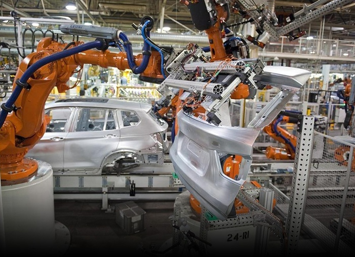 افزایش قیمت محصولات ایران خودرو اقدامی آسیب رسان به اقتصاد کشور است