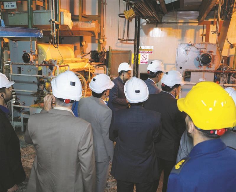 بازدید مسئولان از خط تولید فولاد مبارکه ثمرات بسیاری برای کشور دارد