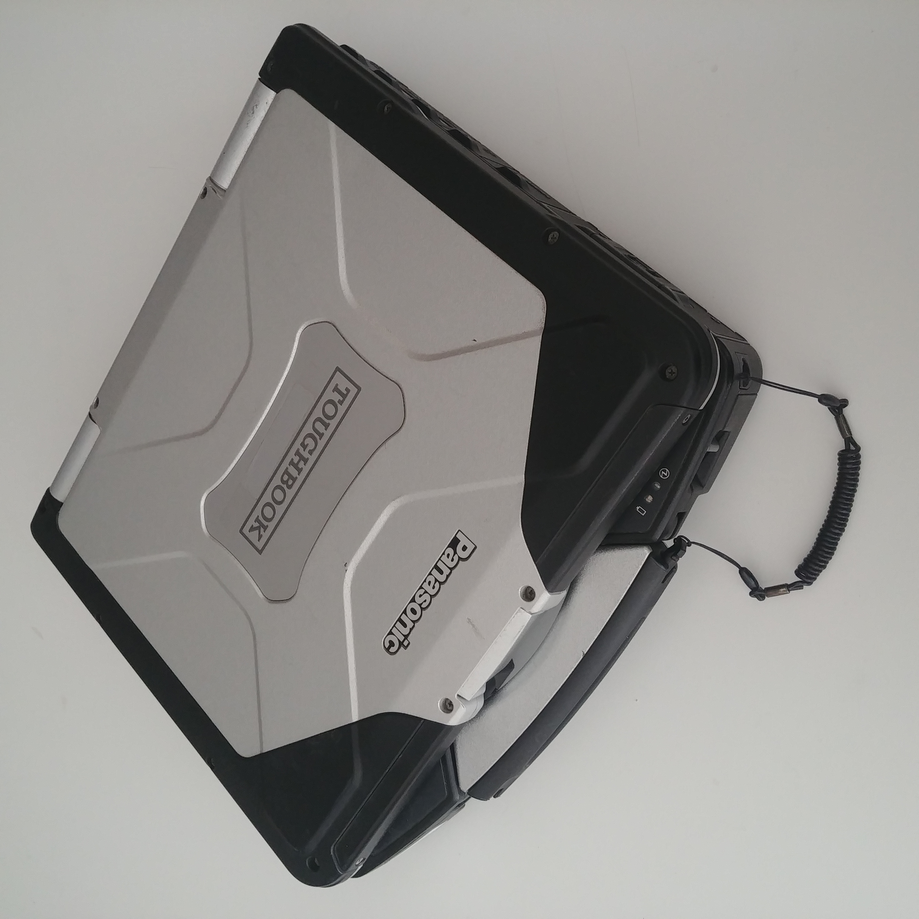 لپ تاپ، تبلت ستبر و نظامی پاناسونیک، تمام ژاپنی «Panasonic Toughbook C-31»