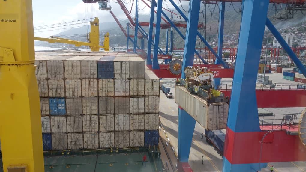 آمادگی گروه کشتیرانی برای کاهش فواصل زمانی اعزام کشتی‌ها به ونزوئلا/ تجار بار صادراتی را تحویل بدهند در کوتاهترین زمان بارگیری می‌کنیم