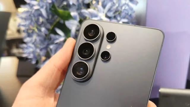 نبرد دوربینها