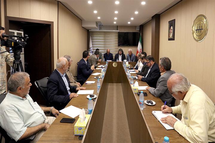 دیدار مدیرعامل سازمان تأمین‌اجتماعی با اعضای کانون بازنشستگان تأمین‌اجتماعی تهران