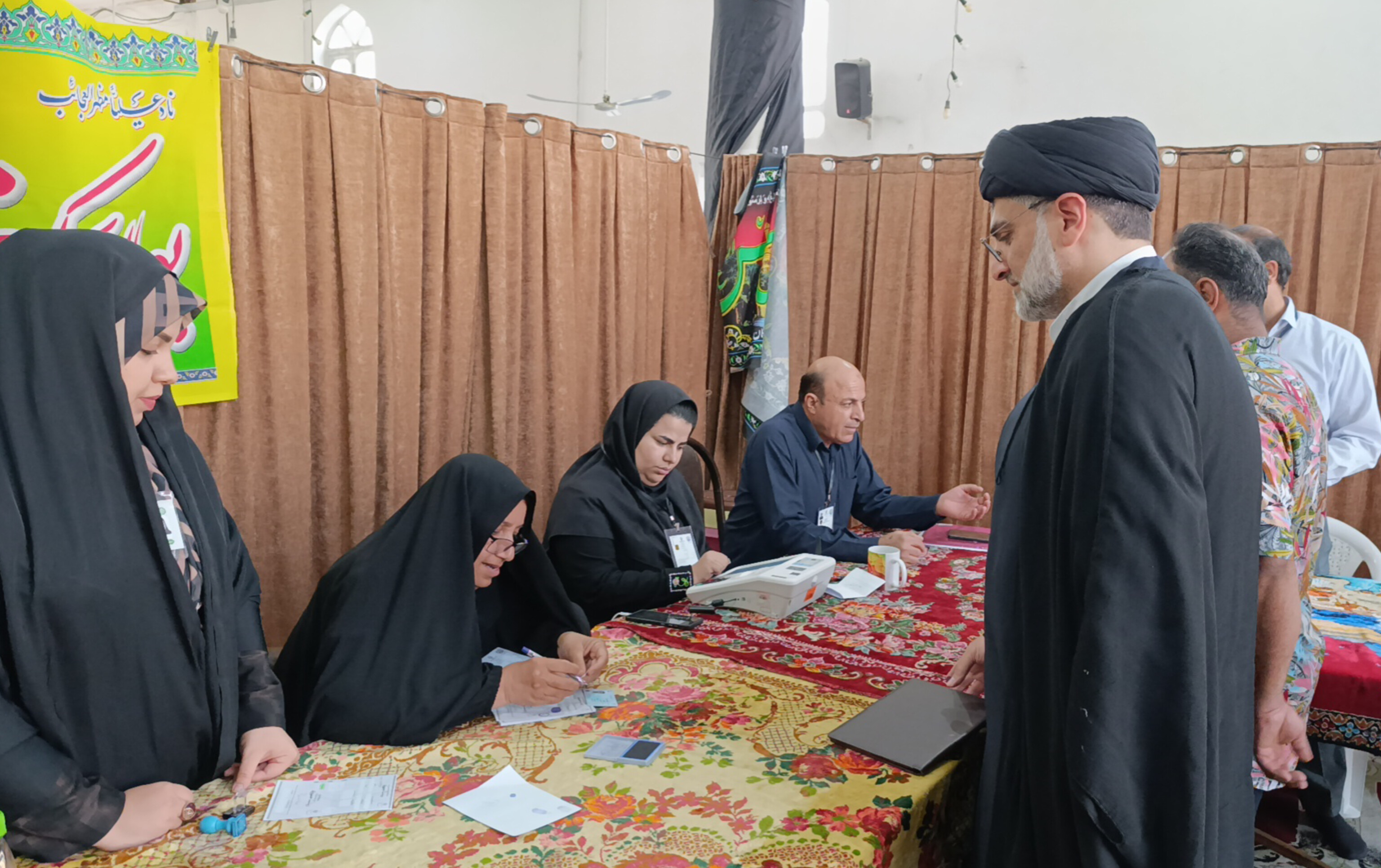 انتخابات ریاست جمهوری، سیدعلی آیت اللهی، مسجد صاحب الزمان ، سلاله پاکان