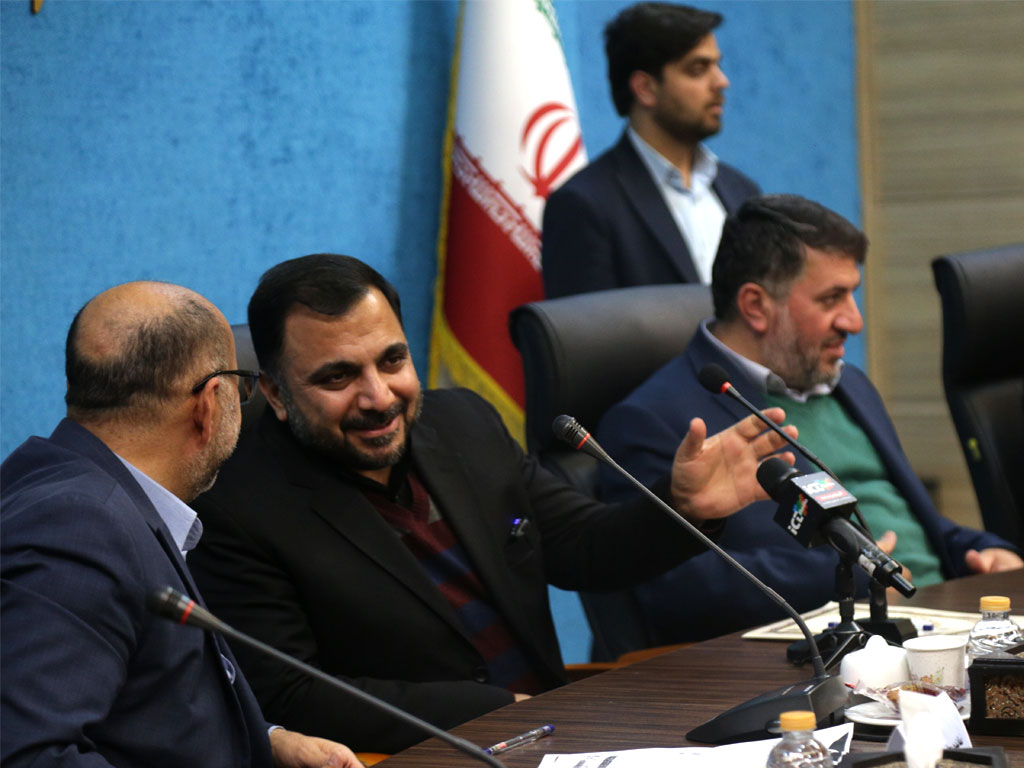 تجارت گردان | گزارش تصویری افتتاح نخستین سایت ۵G استان یزد توسط وزیر ارتباطات