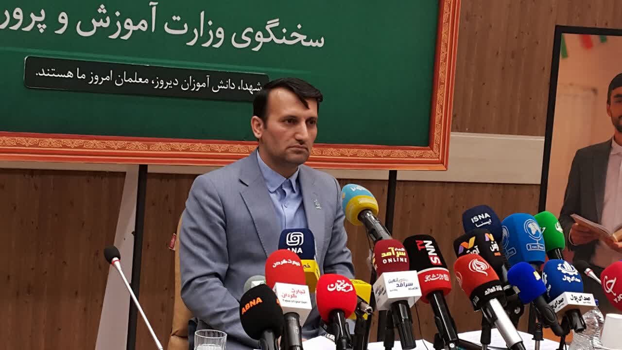 آموزش و پرورش روی ریل تحول/ پرداخت پاداش فرهنگیان و جهش آموزش‌های مهارتی / سهم هنرستان‌ها به ۴۵.۶ درصد رسید