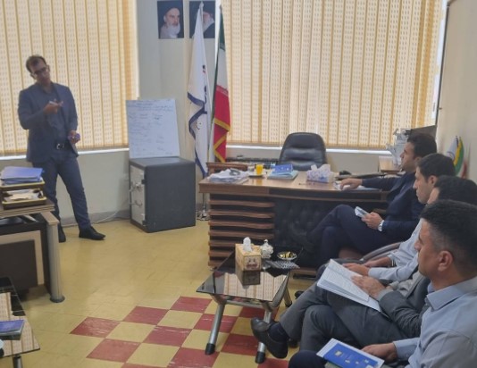 دومین جلسه آموزشی حقوقی در شعبه استان فارس صندوق تامین خسارت های بدنی برگزار گردید