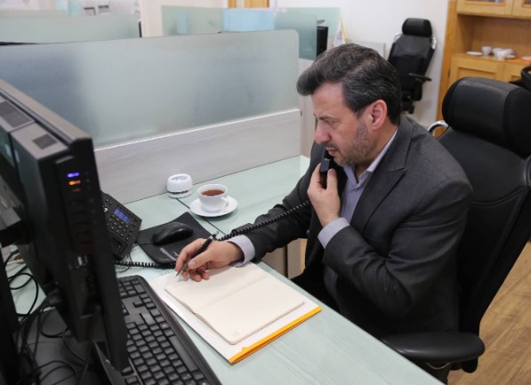 فجر ملی / رئیس هیات مدیره بانک ملی ایران به سوالات مشتریان پاسخ داد
