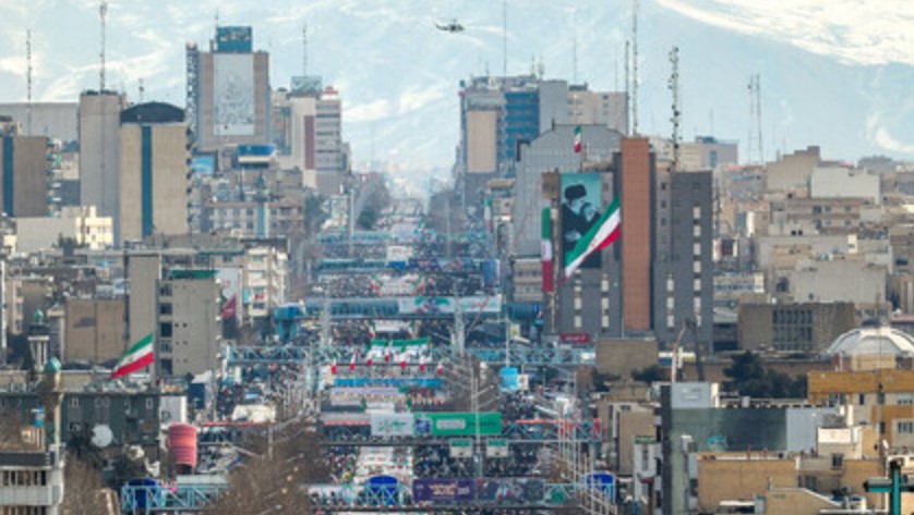 تمهیدات ترافیکی راهپیمایی ۲۲ بهمن در تهران اعلام شد/ تردد و توقف در کدام معابر ممنوع است؟