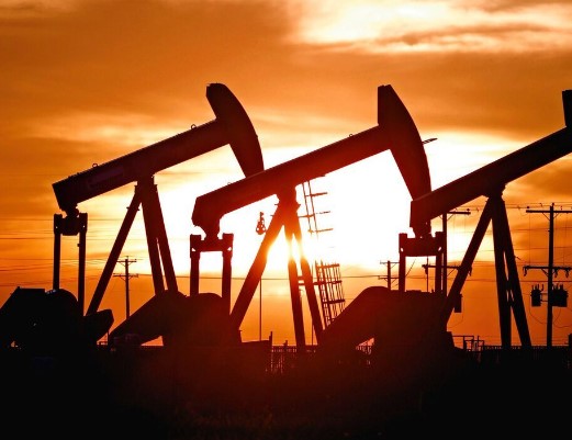 افزایش فروش نفت و بازگشت منابع ارزی با تلاش‌های وزارت نفت