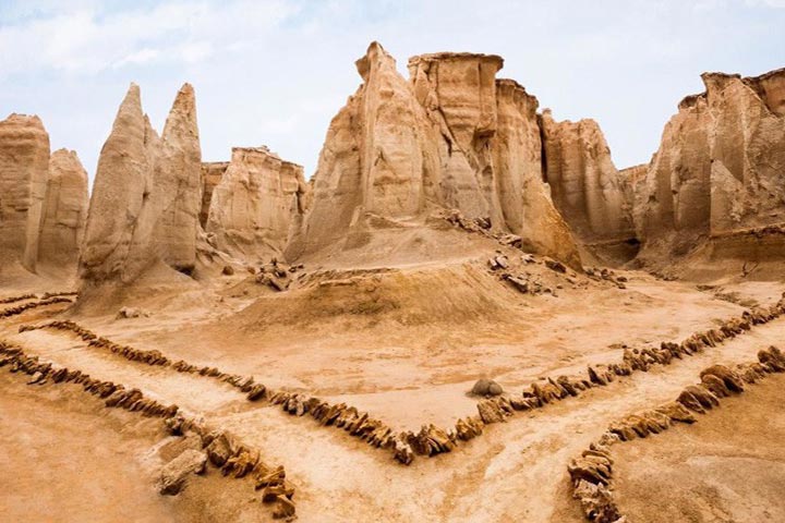 دره ستارگان مکان های دیدنی قشم