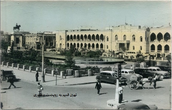 میدان توپخانه