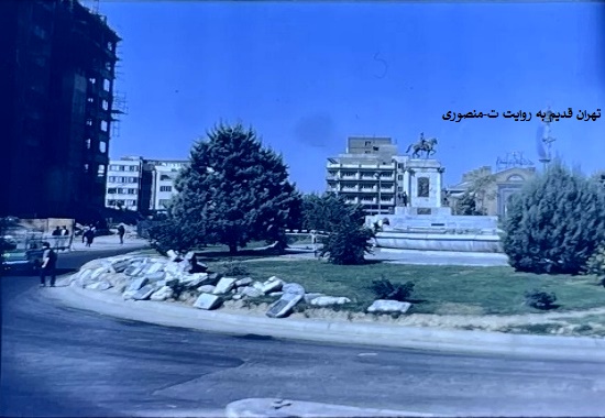 میدان توپخانه