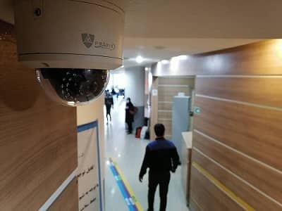 نصب دوربین برای نظارت بر راهرو